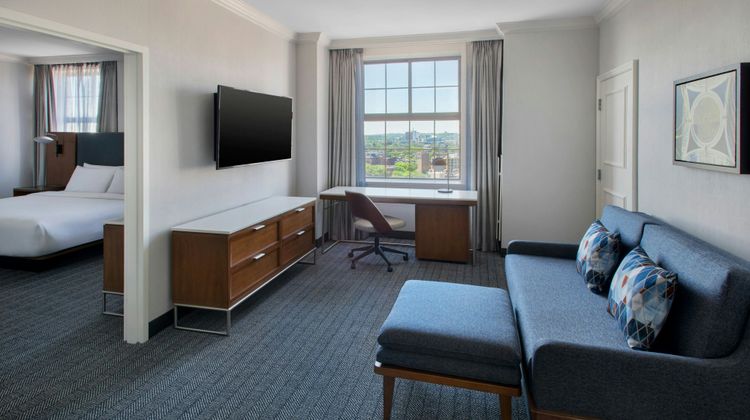 Courtyard by Marriott Boston Downtown Suite