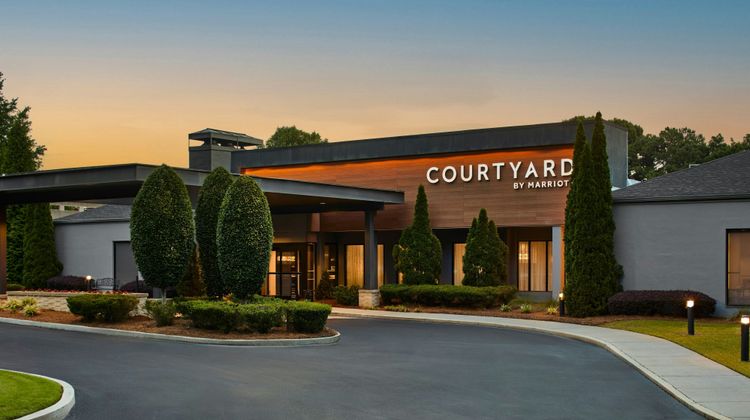 Courtyard Atlanta Windy Hill/Ballpark Exterior
