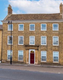 Poets House Hotel