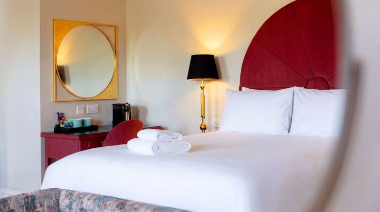 Poets House Hotel Room