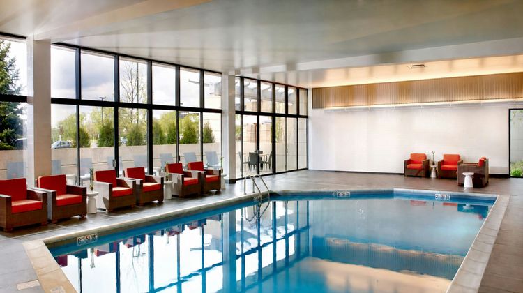 Marriott Chicago Naperville Pool