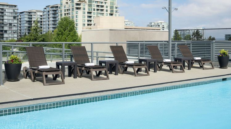 Vancouver Airport Marriott Hotel Pool