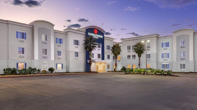 Candlewood Suites Alexandria Exterior