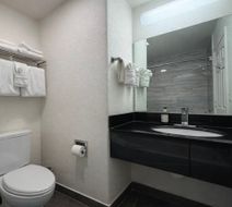 Fishermans Cove Inn Room