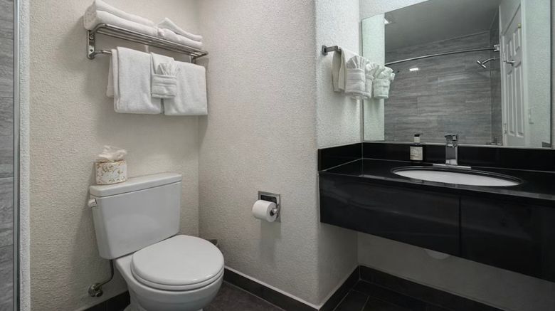<b>Fishermans Cove Inn Room</b>. Images powered by <a href="https://www.leonardoworldwide.com/" title="Leonardo Worldwide" target="_blank">Leonardo</a>.