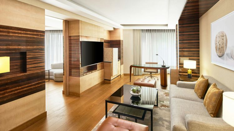 JW Marriott Hotel New Delhi Aerocity Room