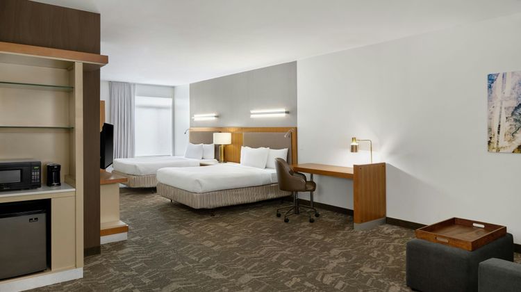 SpringHill Suites Detroit Metro Airport Suite