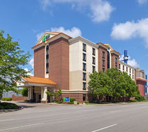 Holiday Inn Express & Stes Dwtn/Conv Ctr Exterior