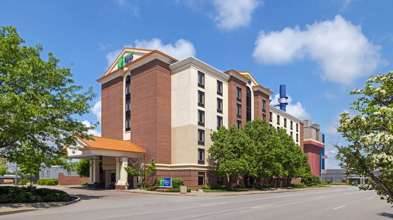 <b>Holiday Inn Express & Stes Dwtn/Conv Ctr Exterior</b>. Images powered by <a href="https://www.leonardoworldwide.com/" title="Leonardo Worldwide" target="_blank">Leonardo</a>.