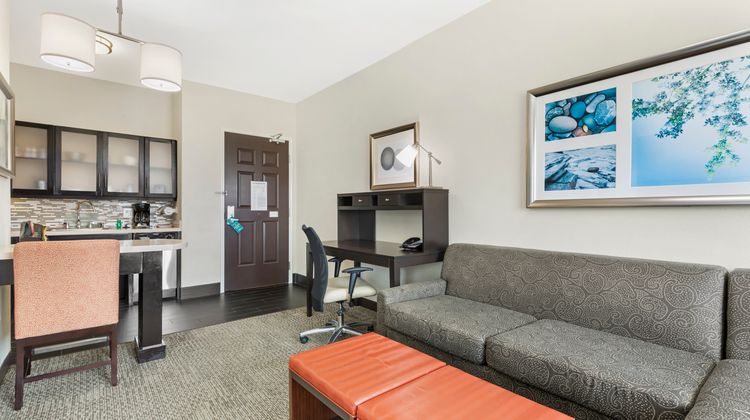 Staybridge Suites Plano Frisco Room