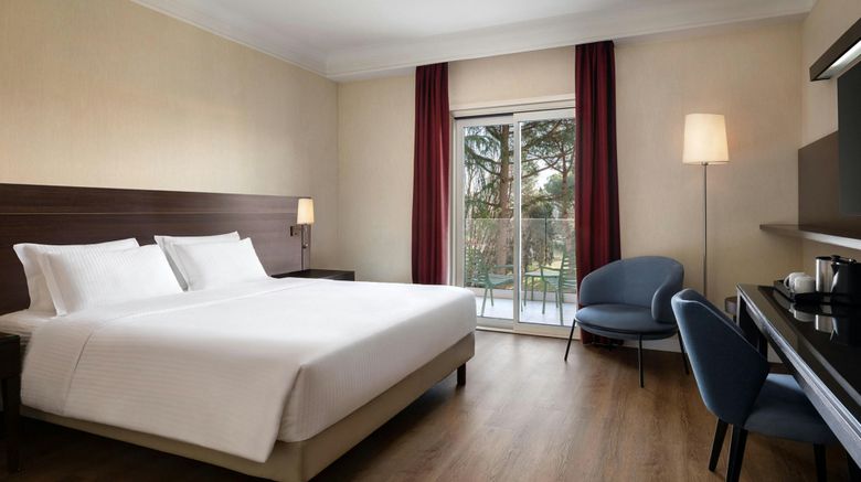 <b>Courtyard by Marriott Rome Central Park Room</b>. Images powered by <a href="https://www.leonardoworldwide.com/" title="Leonardo Worldwide" target="_blank">Leonardo</a>.
