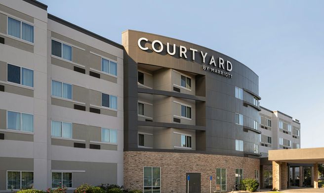 Courtyard Houston NW 290 Corridor Exterior