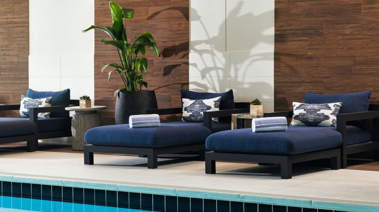 JW Marriott Minneapolis Mall of America Pool