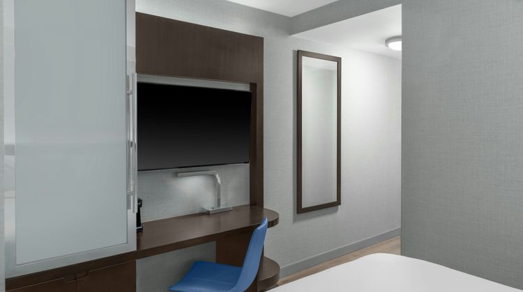 Four Points by Sheraton NYC Downtown Room
