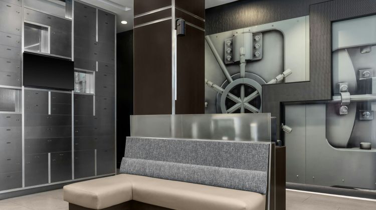Four Points by Sheraton NYC Downtown Lobby