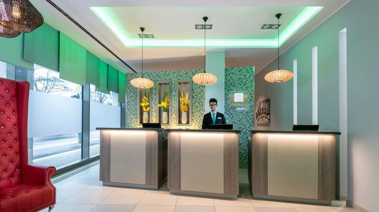 Leonardo Hotel Munich City South Lobby