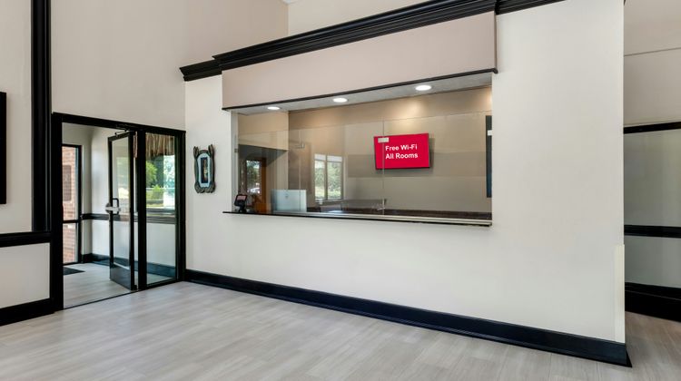 Red Roof Inn Charlotte – University Lobby