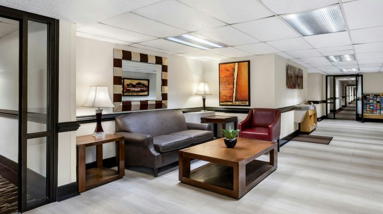 Red Roof Inn Charlotte – University Lobby
