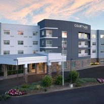 Courtyard Schenectady at Mohawk Harbor