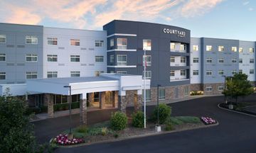 Courtyard Schenectady at Mohawk Harbor