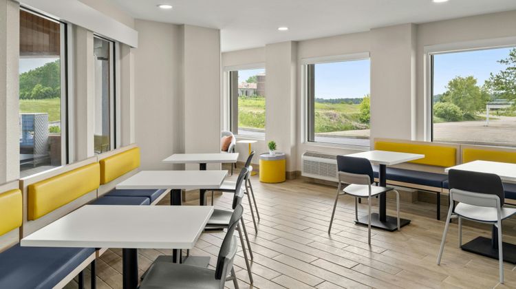 City Express By Marriott Freeport Restaurant