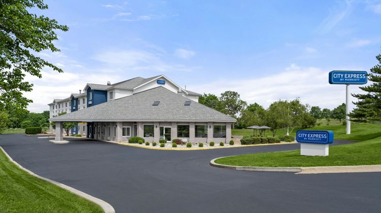 City Express By Marriott Freeport Exterior