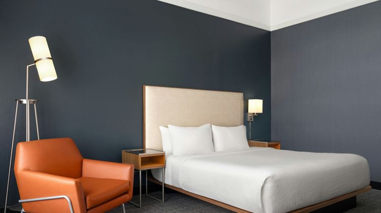 Courtyard Valdosta Room