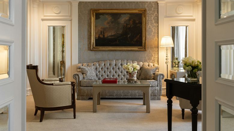 <b>Hotel Hassler Roma Room</b>. Images powered by <a href="https://www.leonardoworldwide.com/" title="Leonardo Worldwide" target="_blank">Leonardo</a>.