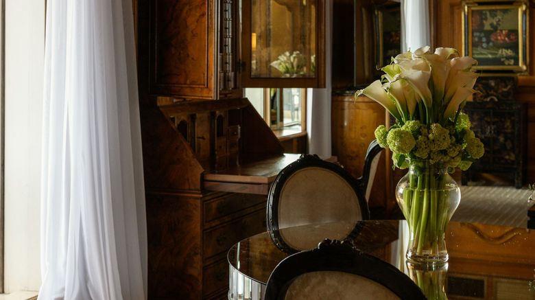 <b>Hotel Hassler Roma Suite</b>. Images powered by <a href="https://www.leonardoworldwide.com/" title="Leonardo Worldwide" target="_blank">Leonardo</a>.