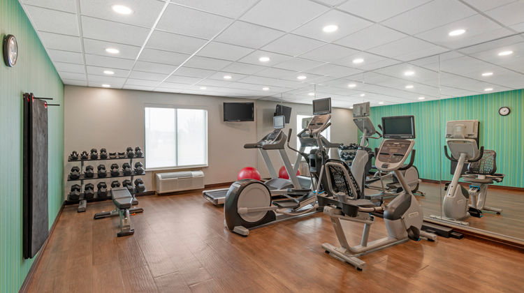 Holiday Inn Express Hotel & Suites Health Club