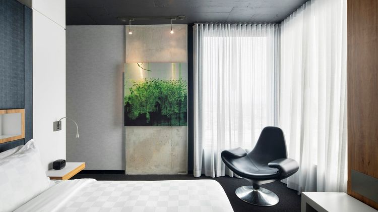 ALT Hotel Toronto Pearson Room