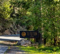 Tu Tu Tun Lodge Exterior