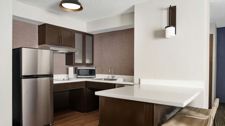Residence Inn Roseville Room