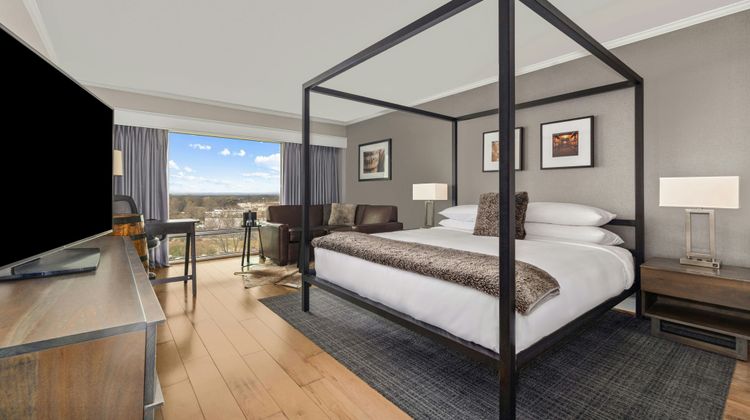 Marriott Louisville East Room