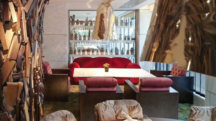NEW Hotel, a Member of Design Hotels Lobby