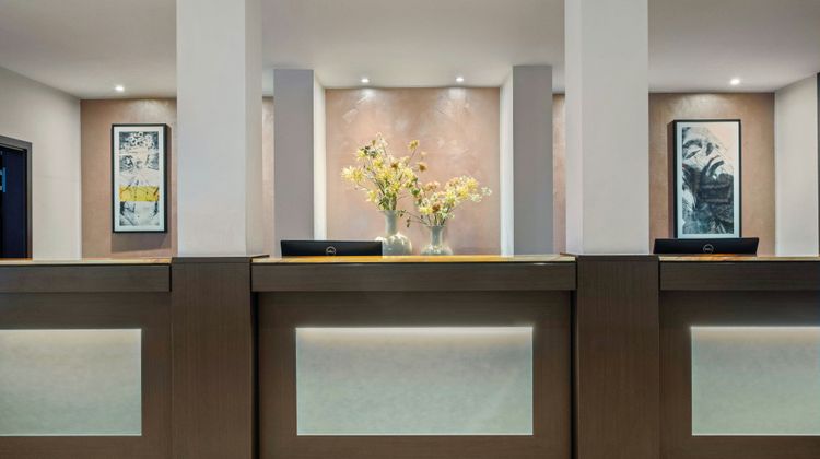 Leonardo Hotel Munich City Center Lobby