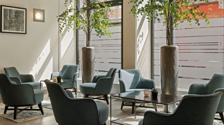 Leonardo Hotel Munich City Center Lobby
