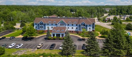 Holiday Inn Express Biddeford Exterior