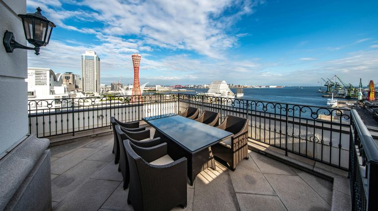 La Suite Kobe Harborland Suite