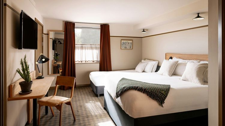 The Highwayman Hotel Chesterfield Room