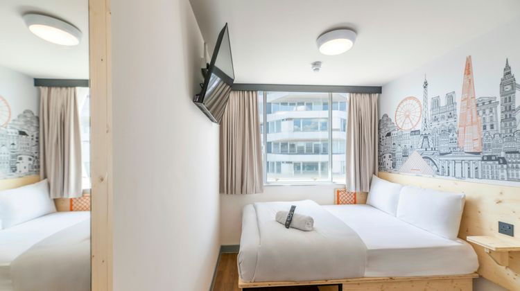 easyHotel Croydon Town Centre Room