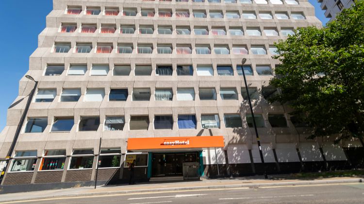easyHotel Croydon Town Centre Exterior