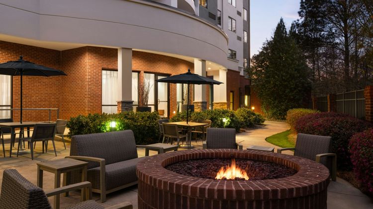 Courtyard Atlanta Buford Mall of Georgia Exterior