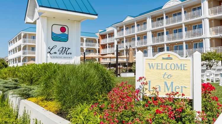 La Mer Beachfront Inn Exterior
