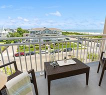 La Mer Beachfront Inn Exterior