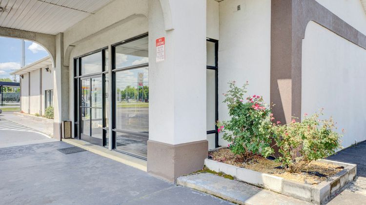 Travel Inn Exterior