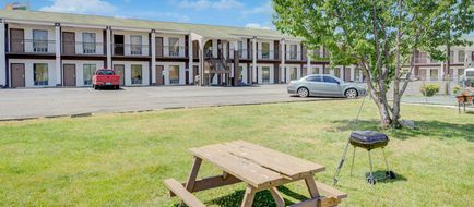 Travel Inn Exterior