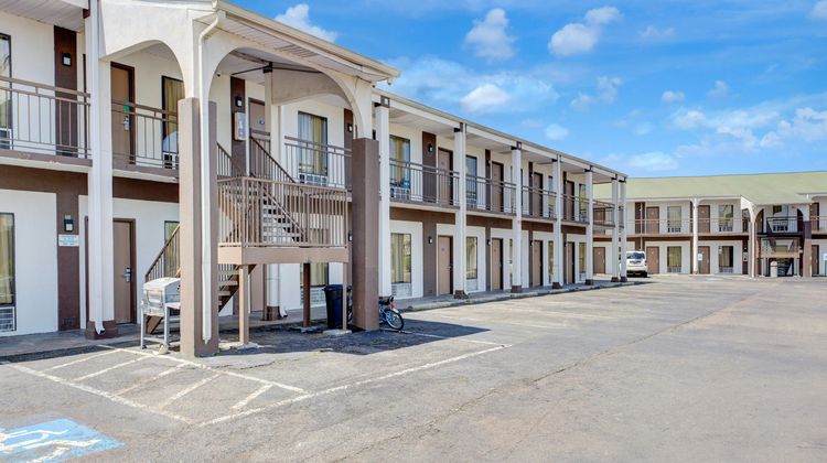 Travel Inn Exterior