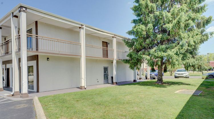 Travel Inn Exterior
