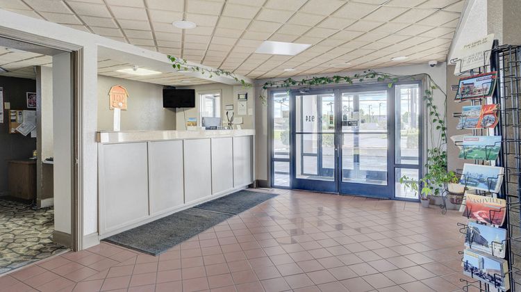 Travel Inn Lobby